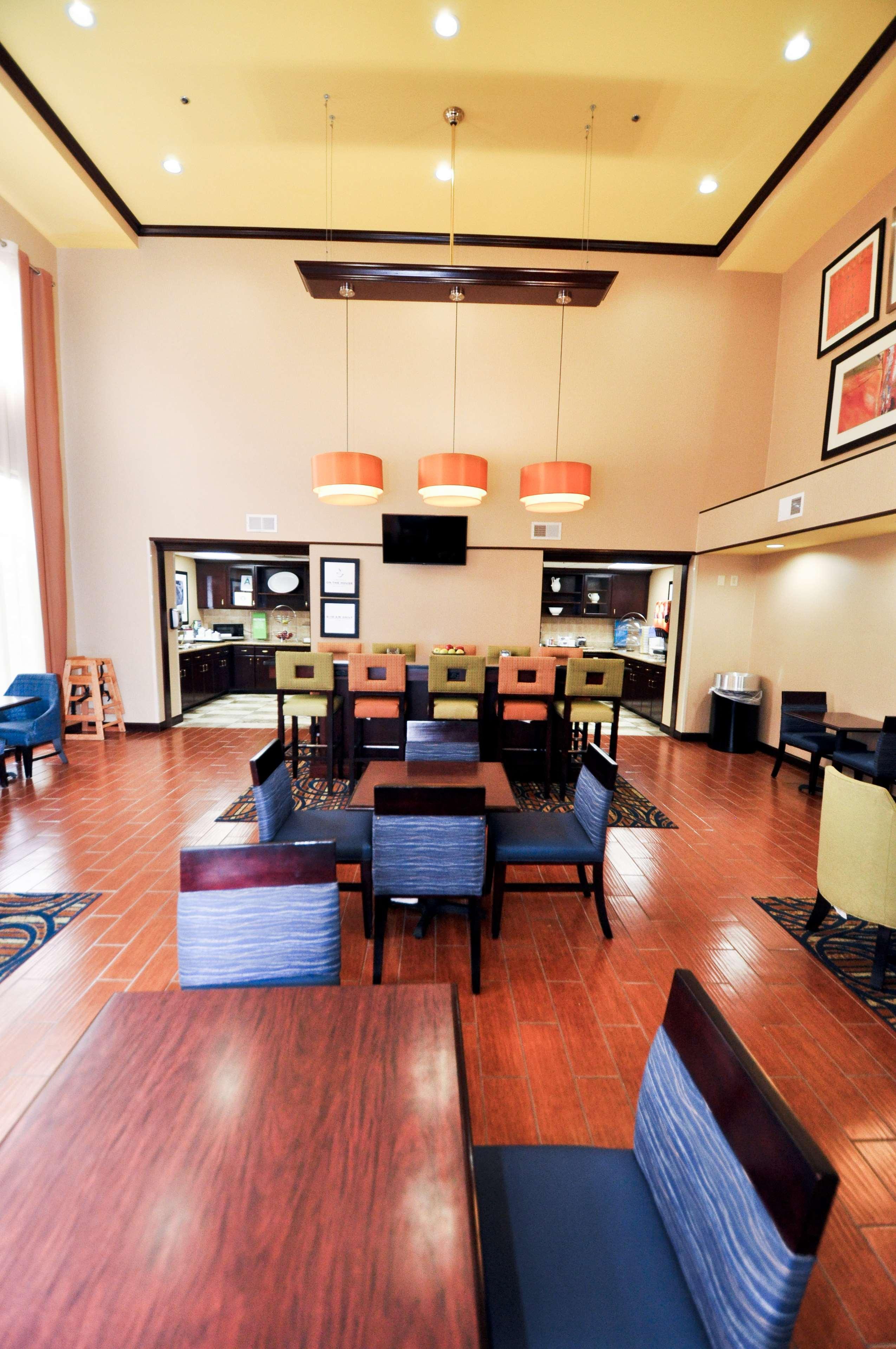 Hampton Inn & Suites Louisville East Zewnętrze zdjęcie