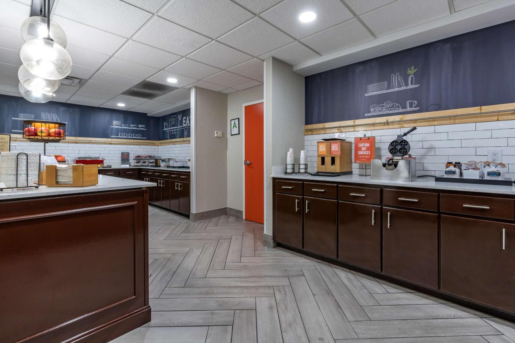 Hampton Inn & Suites Louisville East Zewnętrze zdjęcie